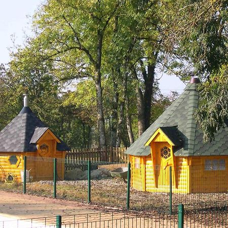 Camping De La Croix D'Arles Bourg  Esterno foto