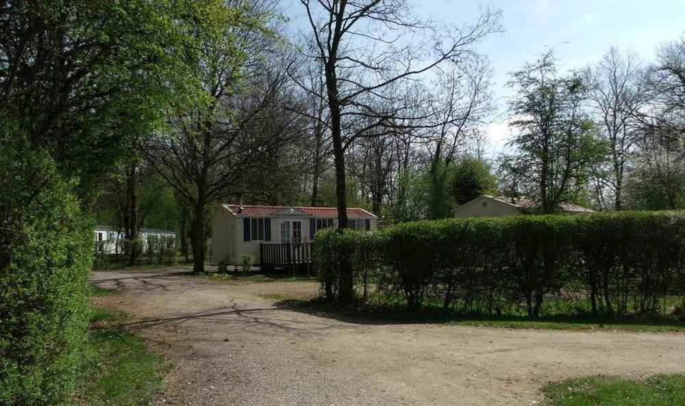 Camping De La Croix D'Arles Bourg  Esterno foto